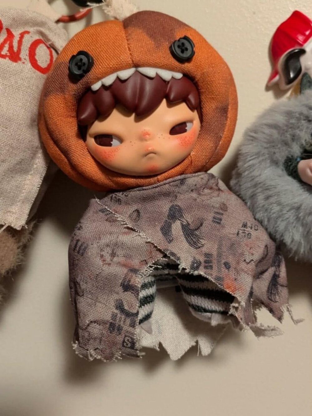 Hirono After Dark Series Plush Doll Pendant - Hallow & Masked